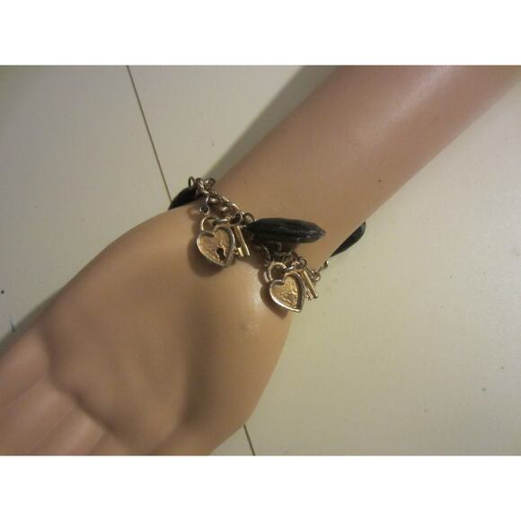 Gold Tone Charm Bracelet Black Teardrops & Heart Lock Charms - Picture 4 of 6